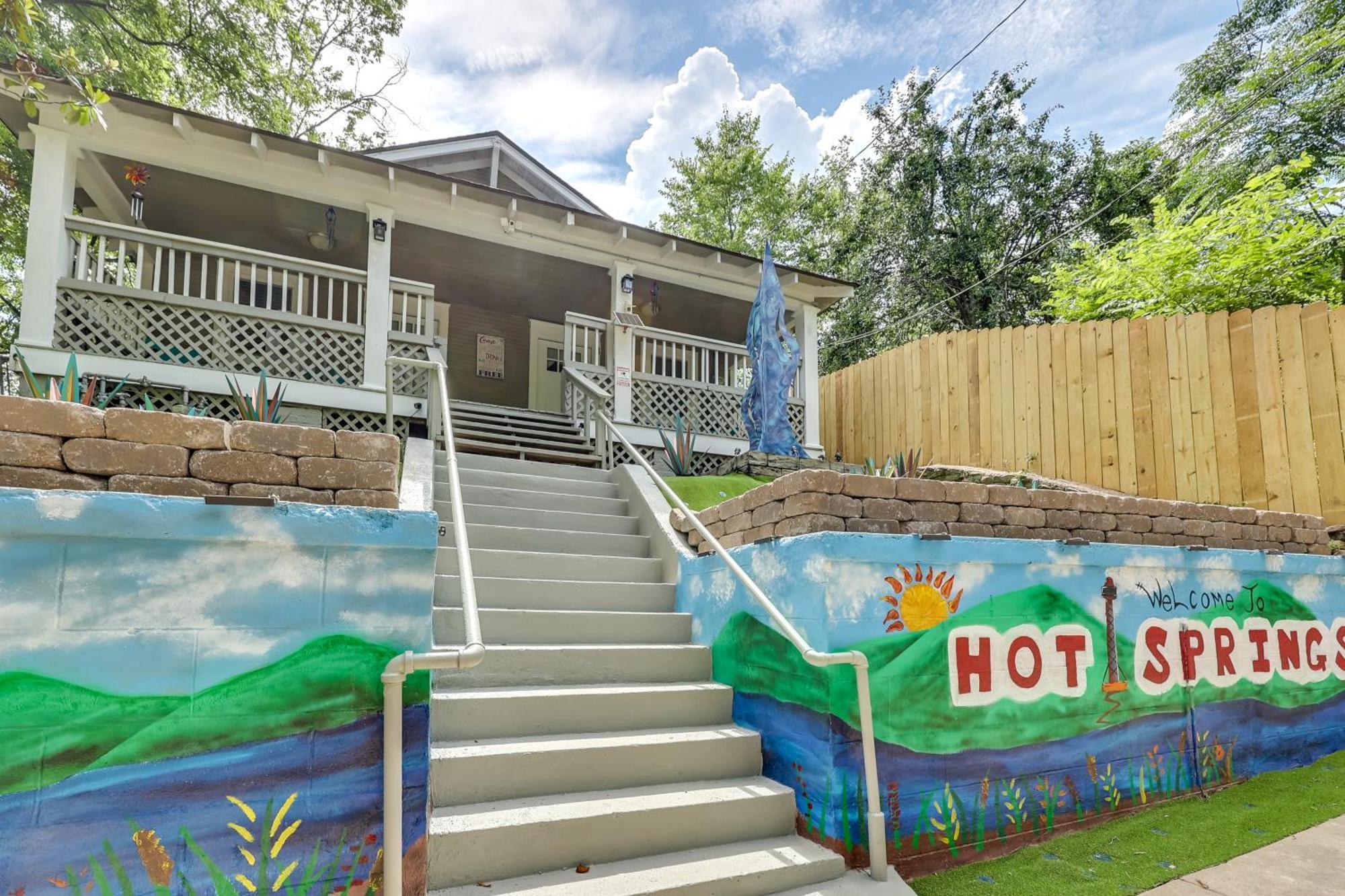 Hot Springs Home With Yard, Walk To Bathhouse Row! Zewnętrze zdjęcie